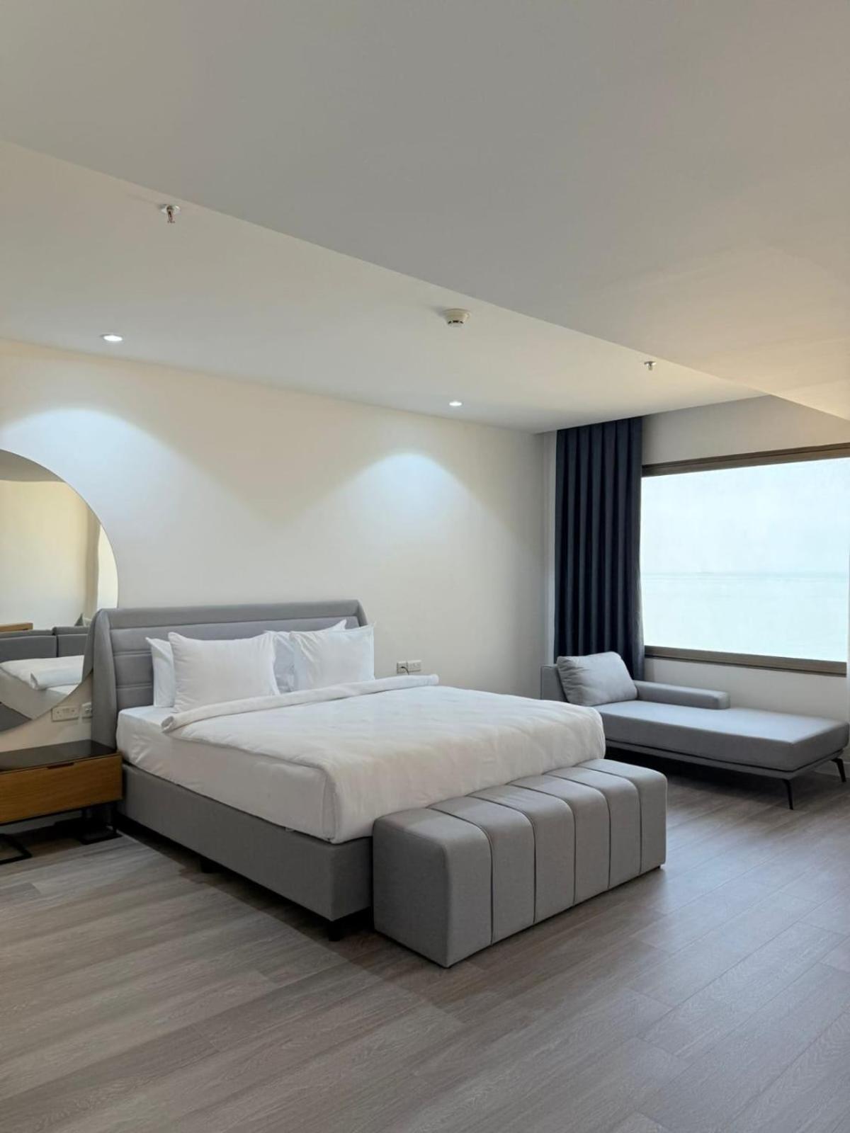 Plaza Athenee Hotel Kuvait Kültér fotó