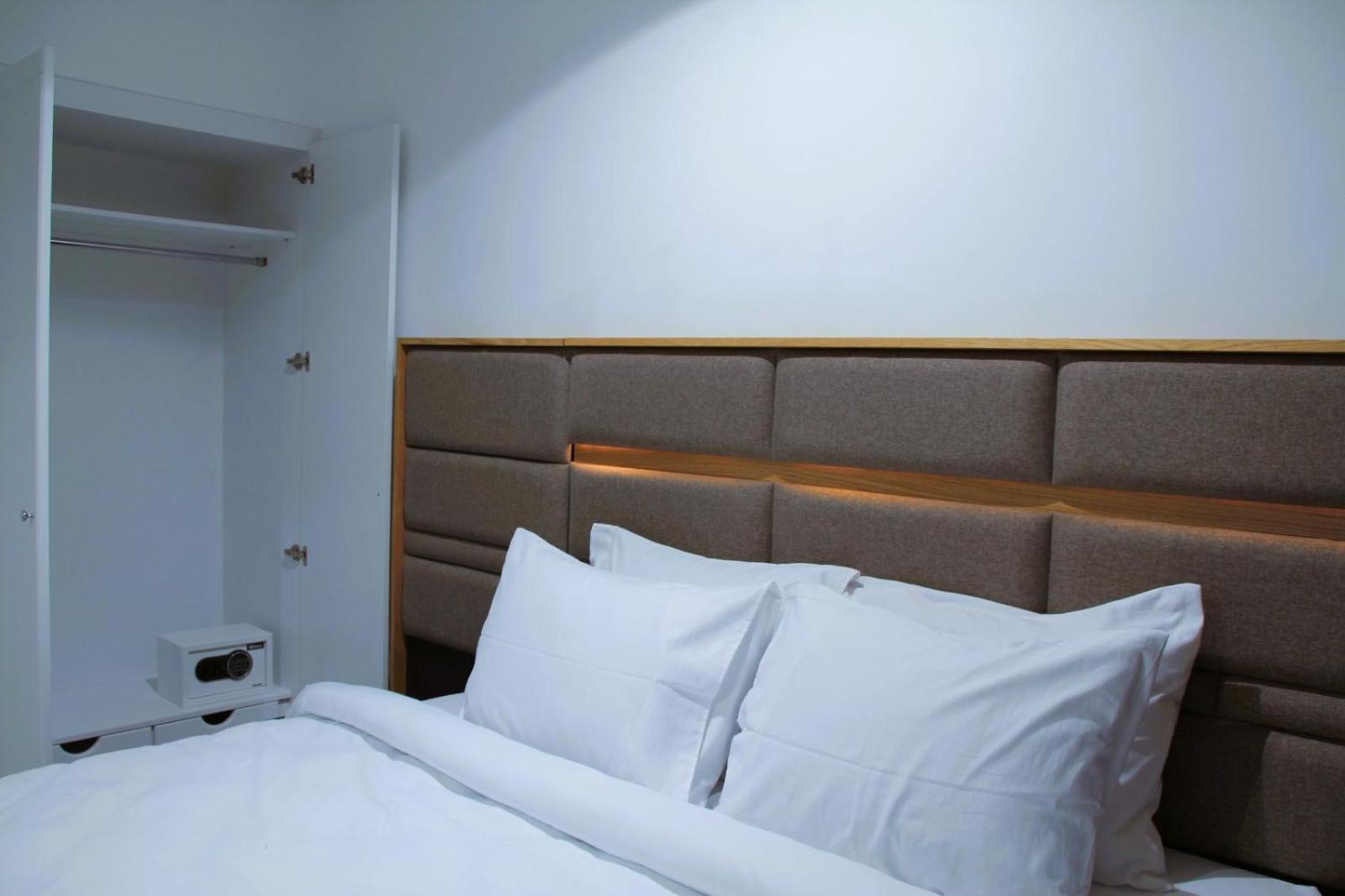 Plaza Athenee Hotel Kuvait Kültér fotó