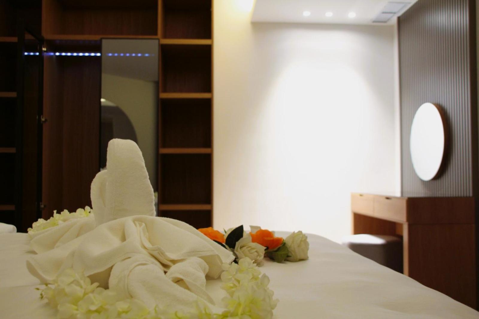 Plaza Athenee Hotel Kuvait Kültér fotó